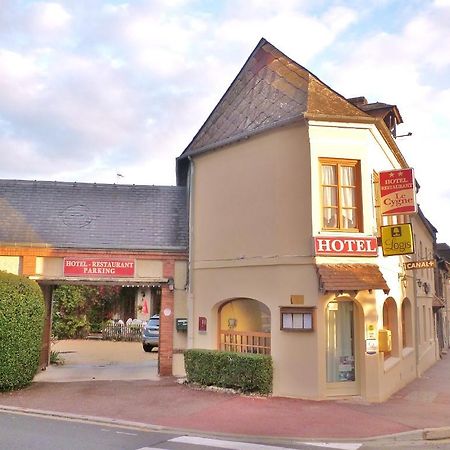Hotel Restaurant Le Cygne Conches-en-Ouche Εξωτερικό φωτογραφία